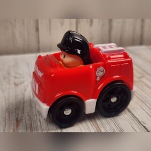 2009 Mattel Fisher-Price Little People Wheelies RedVINTAGE BABY TOYS Fire Tr